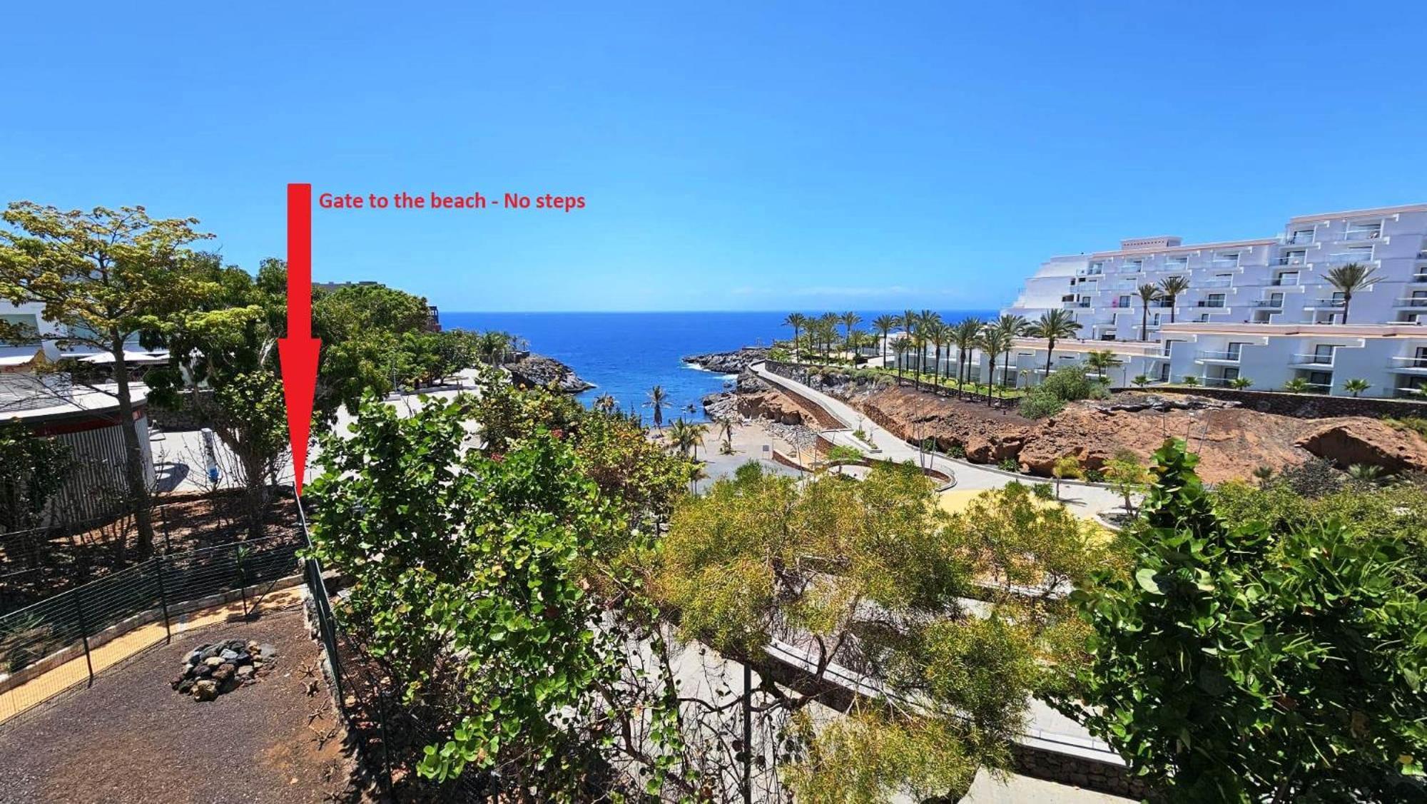 Blue Bay Paradise - Beach Front Apartment With Sea View Playa Paraiso  Zewnętrze zdjęcie
