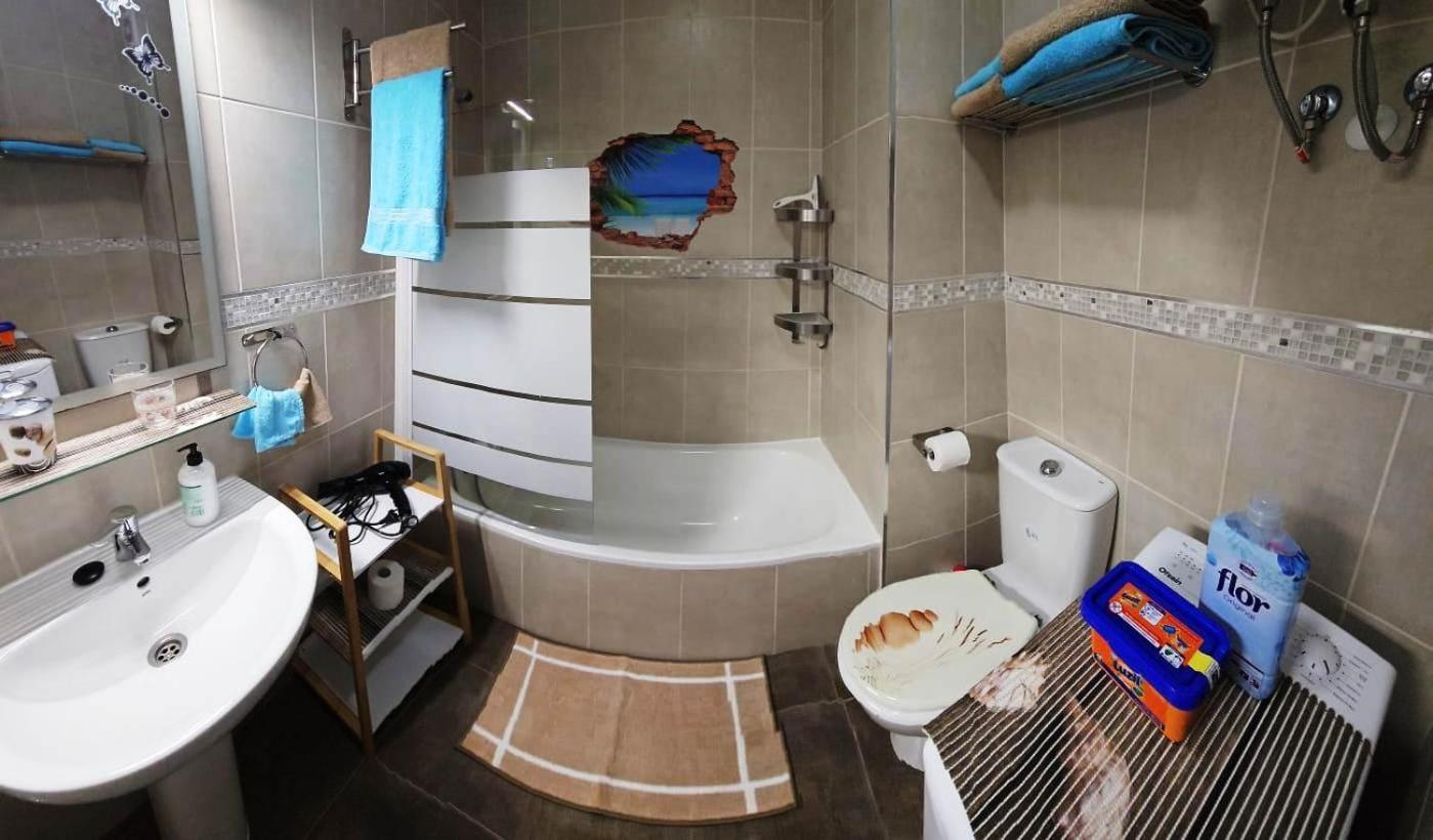 Blue Bay Paradise - Beach Front Apartment With Sea View Playa Paraiso  Zewnętrze zdjęcie