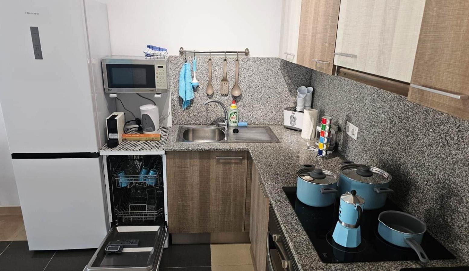 Blue Bay Paradise - Beach Front Apartment With Sea View Playa Paraiso  Zewnętrze zdjęcie